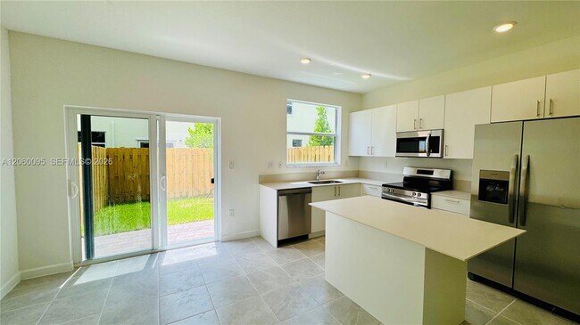 Foto del edificio - 2632 SE 27th Dr