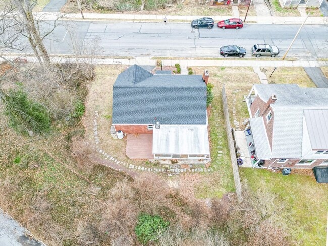 Building Photo - Charming 2-Bedroom Home with Garage in Mount Penn