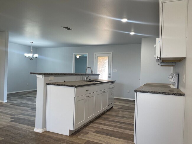 Foto del edificio - 3 bed 2 bath in Frenship ISD
