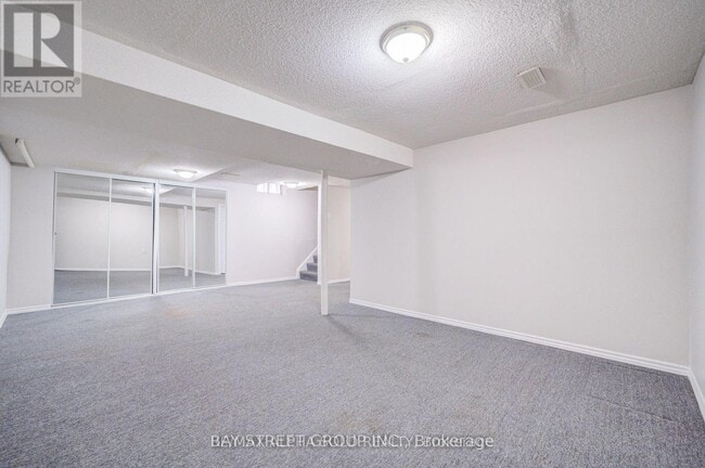 Building Photo - 94 Marydale Ave