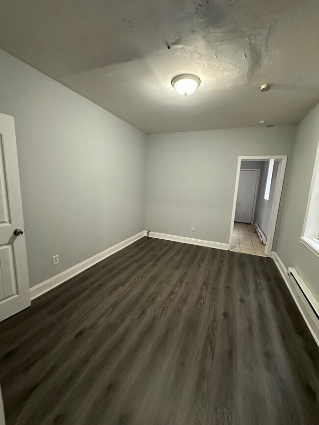 Foto del edificio - 1948 E Monmouth St