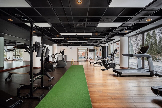 Photo du bâtiment - 151 Av. Atwater