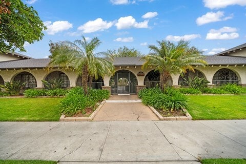 Building Photo - The Arches