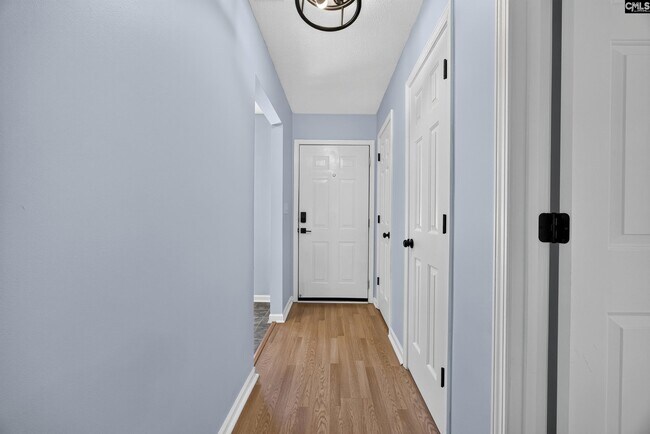 Foto del edificio - 116 Waverly Point Dr