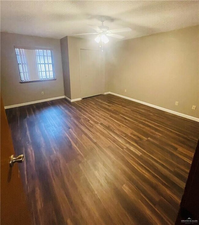 Foto del edificio - 301 E La Vista Ave