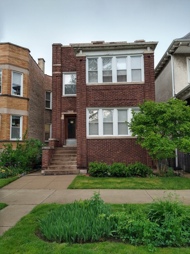 Building Photo - 2450 W Gunnison St