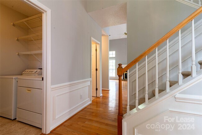 Building Photo - 6138 Garamond Ct