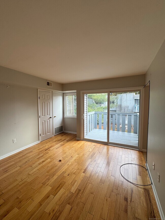 Foto del edificio - 12 Cedar Ct