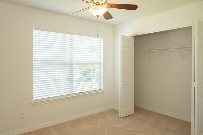Building Photo - 9559 Parker Pl Dr