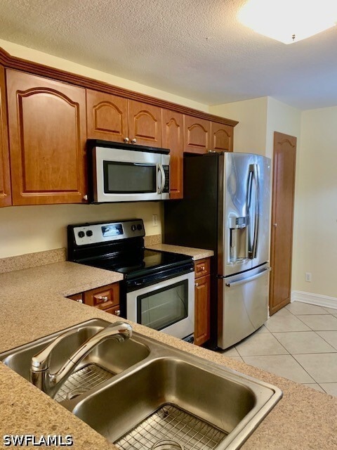 Foto del edificio - 729 Landover Ct