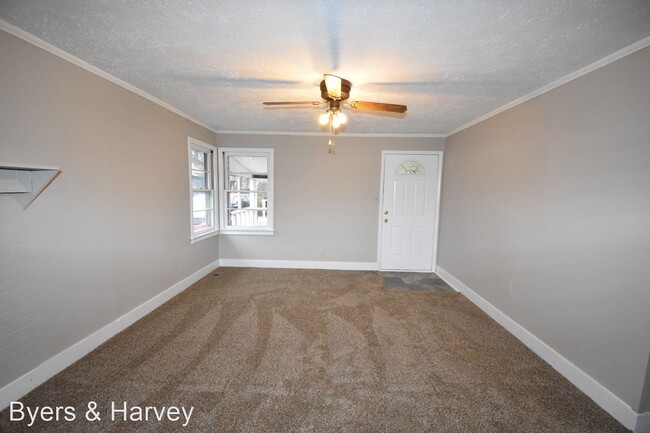 Building Photo - 3 br, 1 bath House - 141 West Rossview Road
