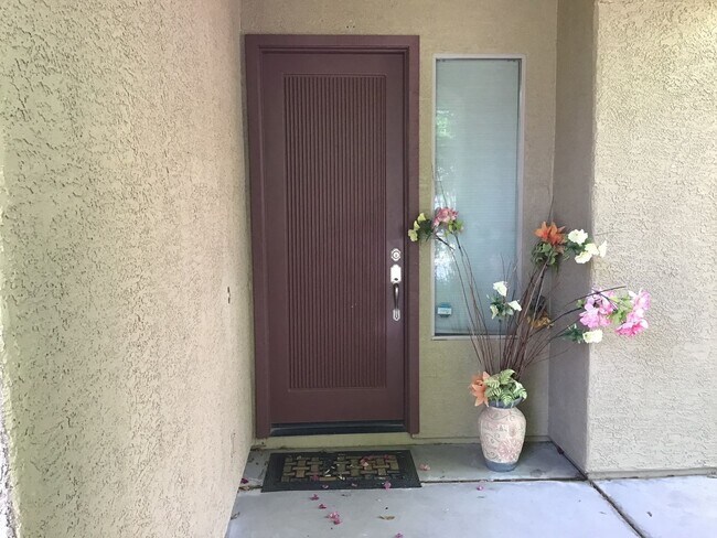 Foto del edificio - 5 Bdrm, 3 Full bath, clean nice home in Oro Valley-La Canada & Naranja