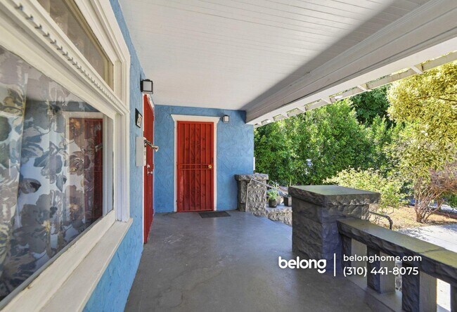 Foto del edificio - 1478 W Vernon Ave