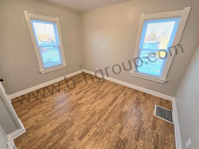 Foto del edificio - 3502 67th St