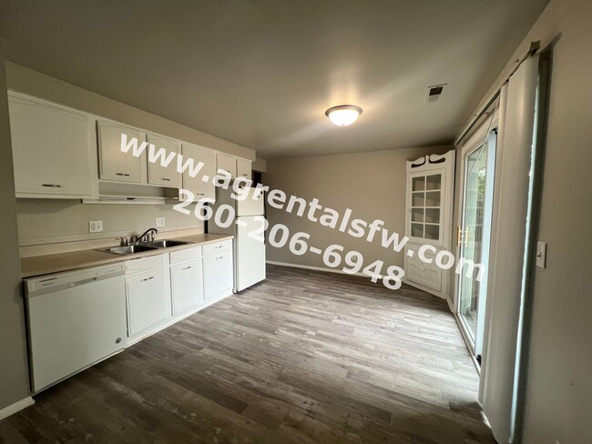 Foto del edificio - 4 bedroom House