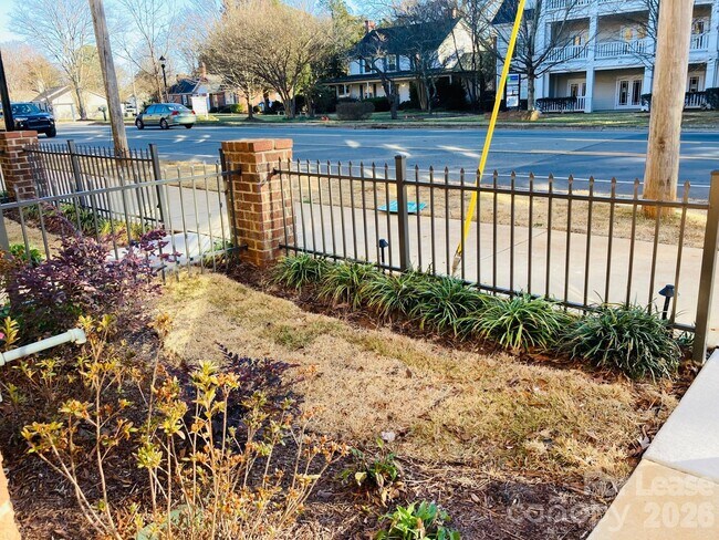 Foto del edificio - 232 Gilead Rd