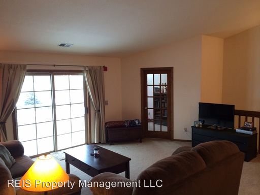 Foto principal - 3650 E Barbara Ct