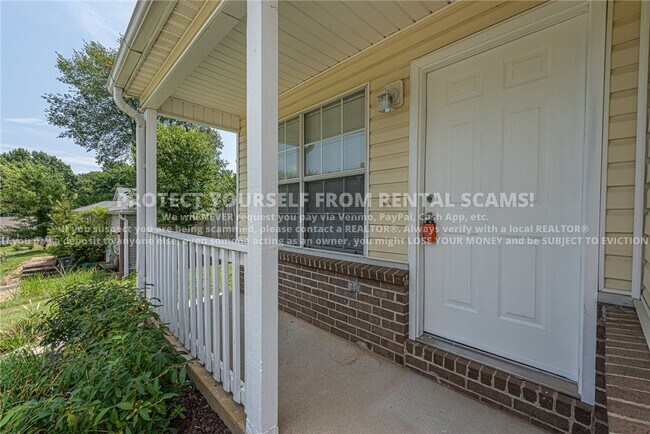 Building Photo - 3085 W Woodridge Dr