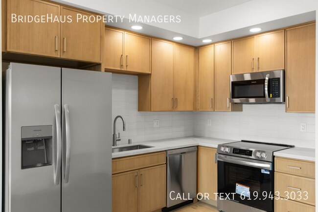 Building Photo - 6760 S Elman-2