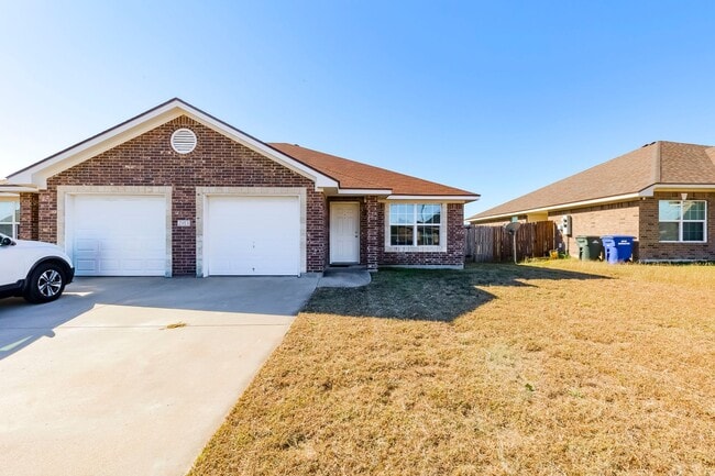 Building Photo - 2913 Starlight Dr