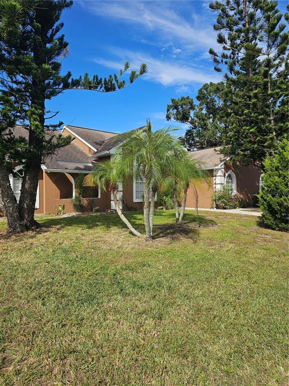 Foto del edificio - 417 Lake of the Woods Dr