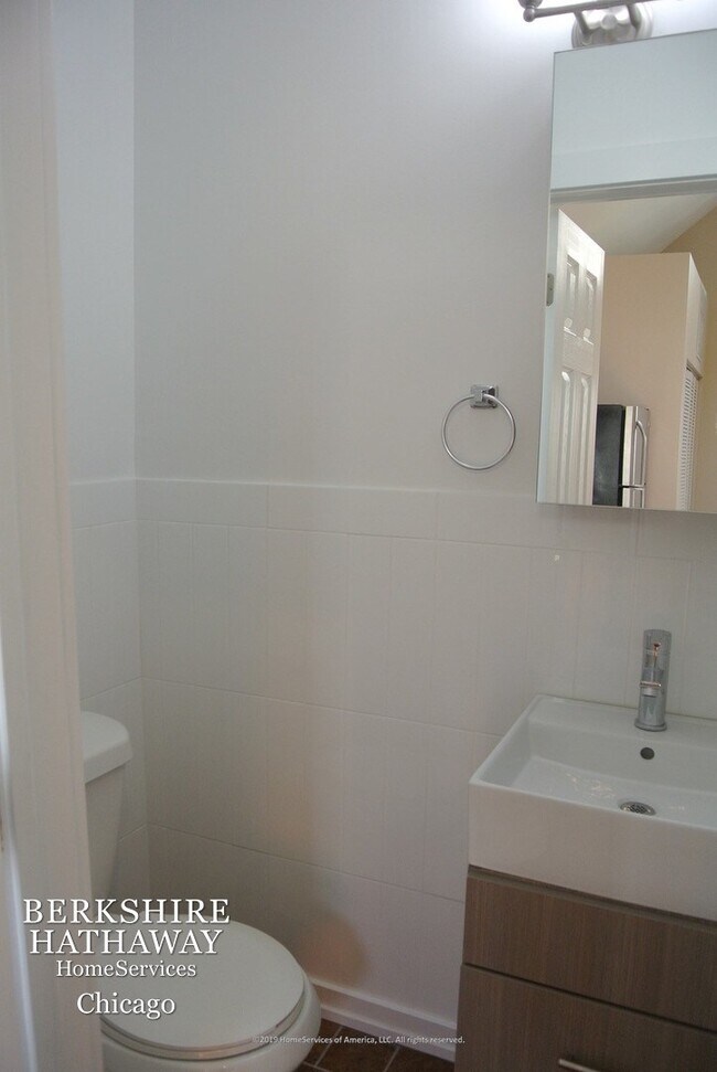 Foto del edificio - 1716 N Campbell Ave