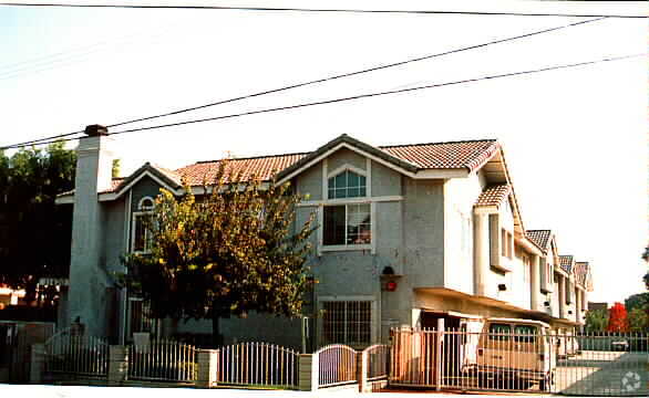 Foto principal - Dodson Street Apartments