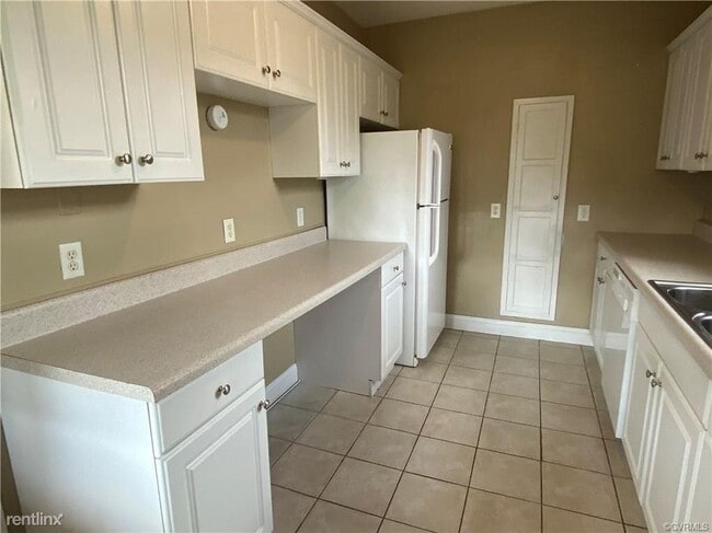 Building Photo - 2 br, 1 bath Duplex - 4007 Park Ave