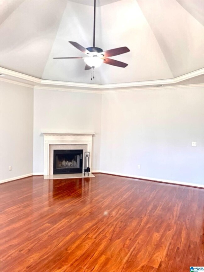 Foto del edificio - 1327 Sierra Ct