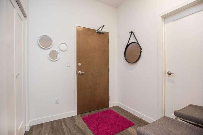 Photo du bâtiment - One Eighty Roslyn