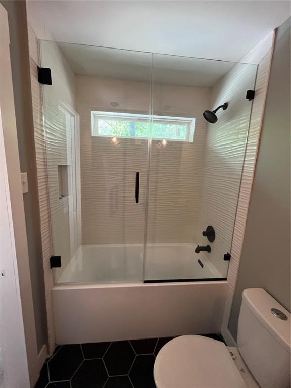 Foto del edificio - 5802 Woodrow Ave