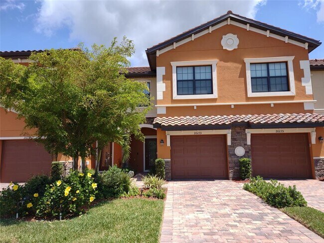 Building Photo - 20233 Lagente Cir