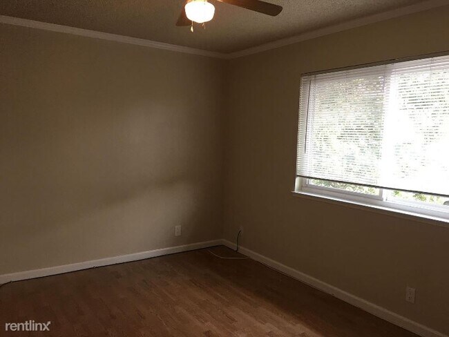 Building Photo - 2 br, 1 bath Townhome - 4322 Rosalie St