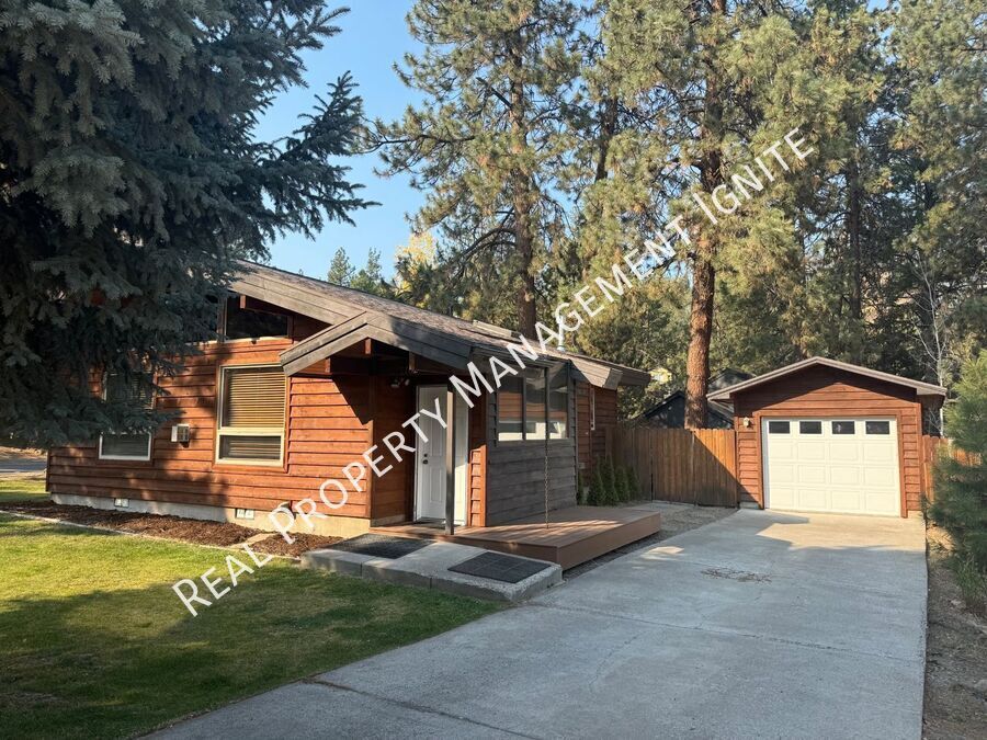 Foto principal - 1782 SW Forest Ridge Ave