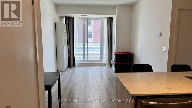 Photo du bâtiment - 200 Sackville St