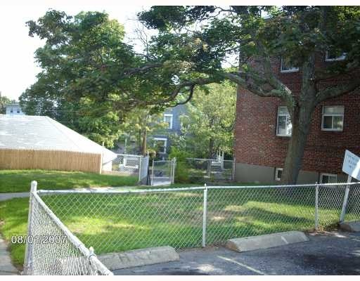 Building Photo - Oakhill