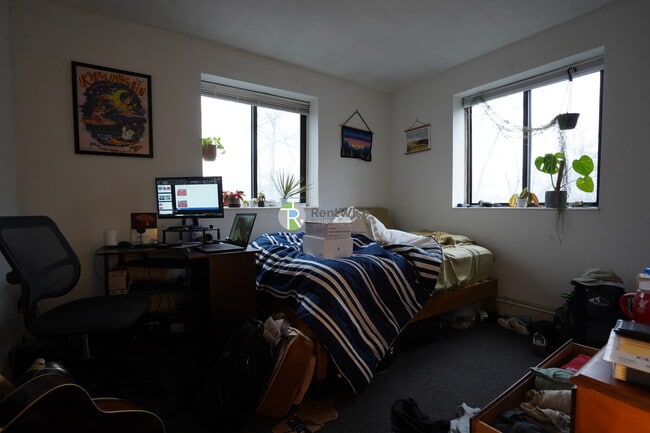 Foto del edificio - 226 Parker Hill Ave