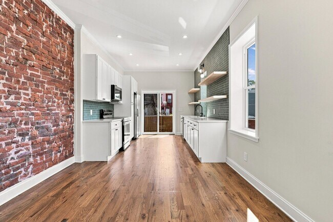 Building Photo - 2409 N 33rd St