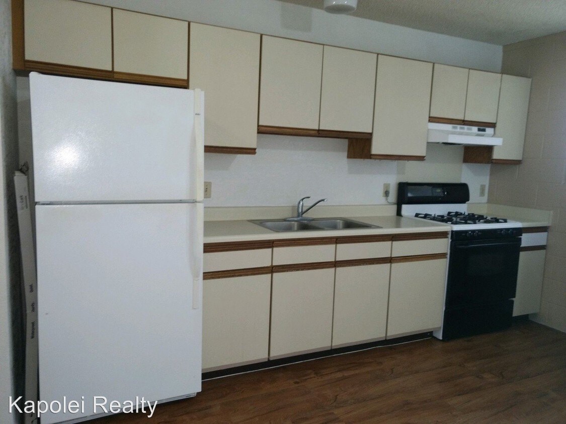 Primary Photo - 1227 Alexander St