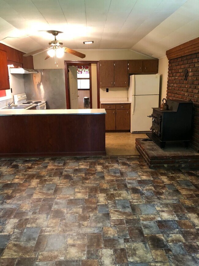 Foto del edificio - 3 bedroom 1 bath in Elizabethton
