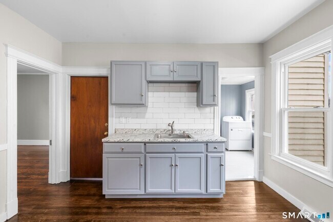 Foto del edificio - 47-49-49 South St