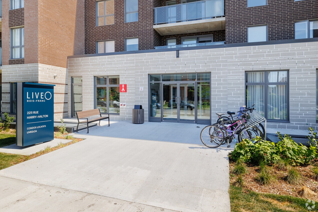 Building Photo - 2211 Harry-Halton