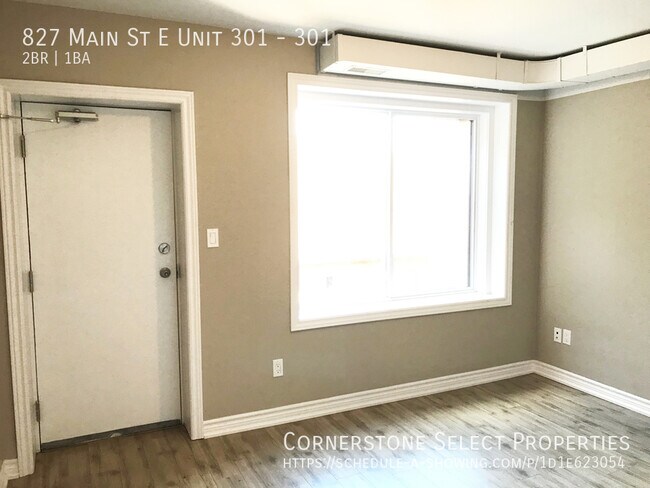 Photo du bâtiment - 827 Main St E