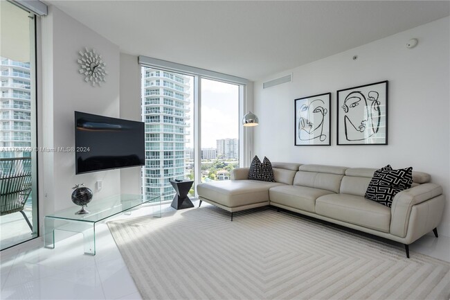 Building Photo - 200 Sunny Isles Blvd