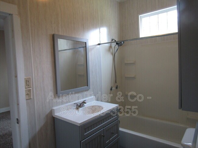 Building Photo - 2948 Sylvia Dr