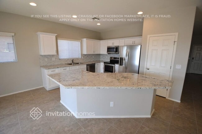 Building Photo - 3624 S 94th Ln