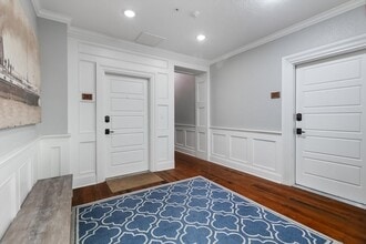Building Photo - 405 24th St