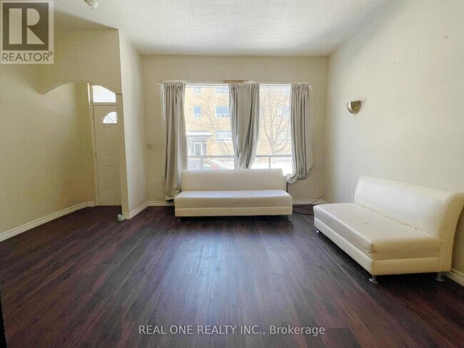 Photo du bâtiment - 102 Twenty Fifth St