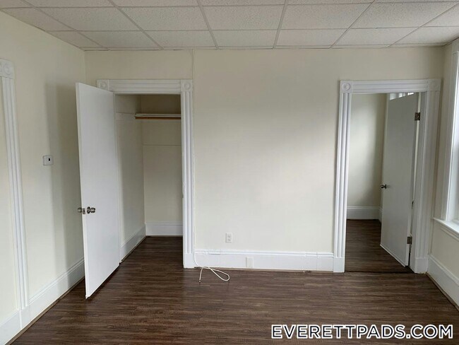 Foto del edificio - 244 Main St