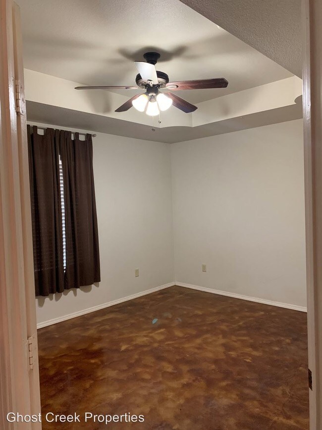 Foto del edificio - 119 Oakridge Ln